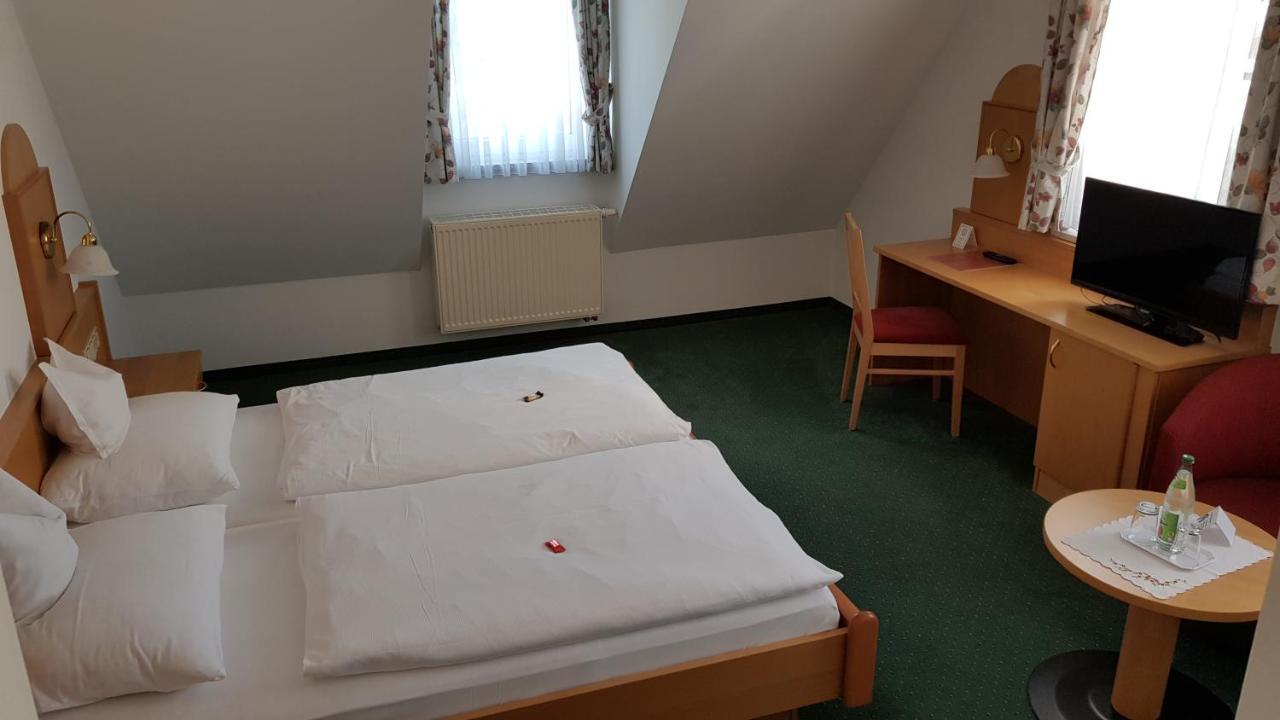 Hotel Gasthof Specht Aichach Ngoại thất bức ảnh