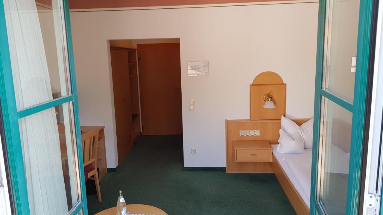Hotel Gasthof Specht Aichach Ngoại thất bức ảnh